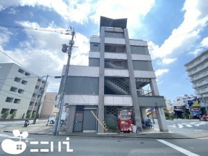 姫路市船丘町、マンションの画像です