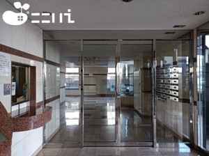 姫路市栗山町、マンションのエントランス画像です