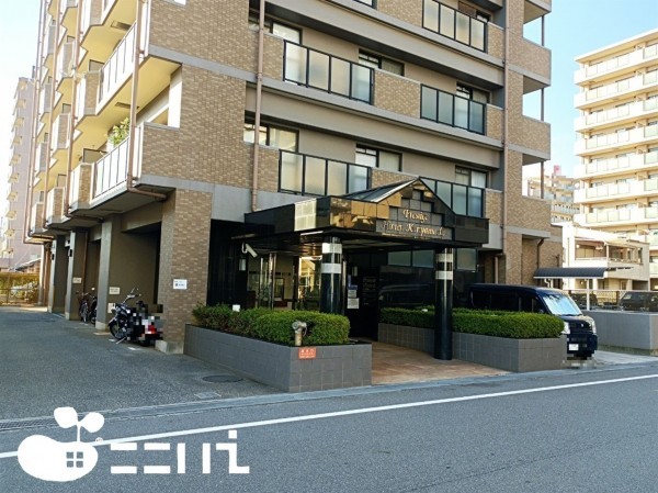 姫路市栗山町、マンションのエントランス画像です