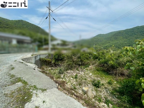 たつの市御津町室津、土地の前面道路を含む現地写真画像です