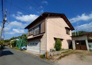 西伯郡南部町阿賀、中古一戸建ての画像です