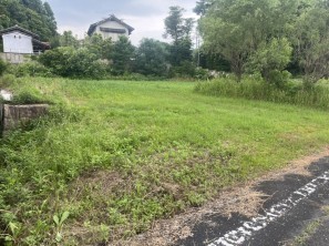 安来市赤崎町、土地の画像です