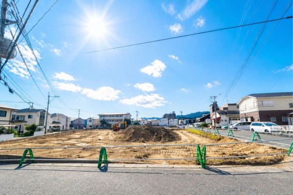 大野城市、土地の前面道路を含む現地写真画像です