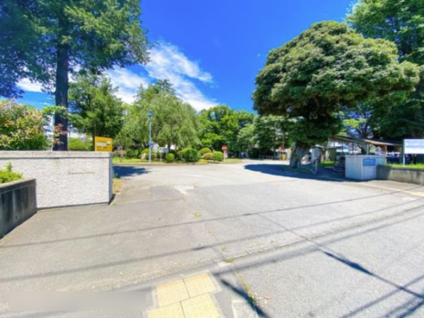 武蔵村山市神明、新築一戸建ての病院画像です