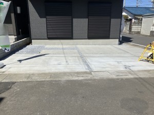上尾市大字向山、新築一戸建ての駐車場画像です
