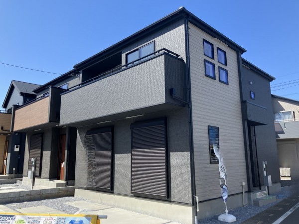 上尾市大字向山、新築一戸建ての外観画像です