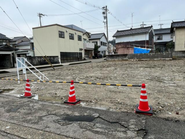 小矢部市中央町、土地の外観画像です