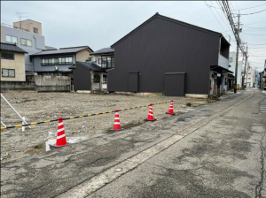 小矢部市中央町、土地の外観画像です
