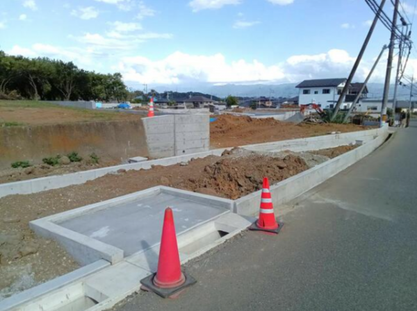 甲斐市宇津谷、土地の画像です