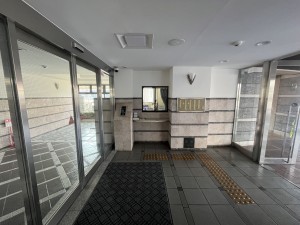 栗東市小柿７丁目のマンションの画像です