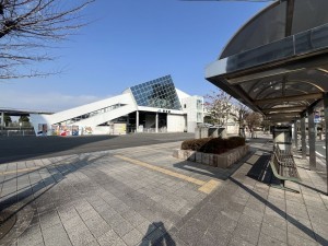 栗東市綣２丁目のマンションの画像です