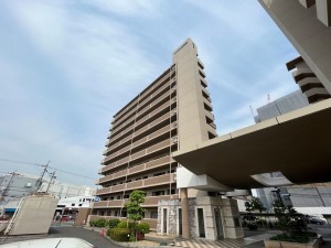 草津市南草津２丁目のマンションの画像です