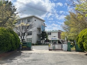 草津市野路１丁目のマンションの画像です