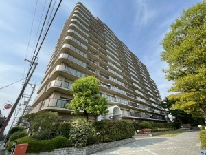 守山市吉身町のマンションの画像です