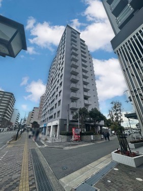 守山市勝部１丁目、マンションの外観画像です