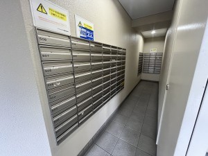 栗東市綣３丁目のマンションの画像です