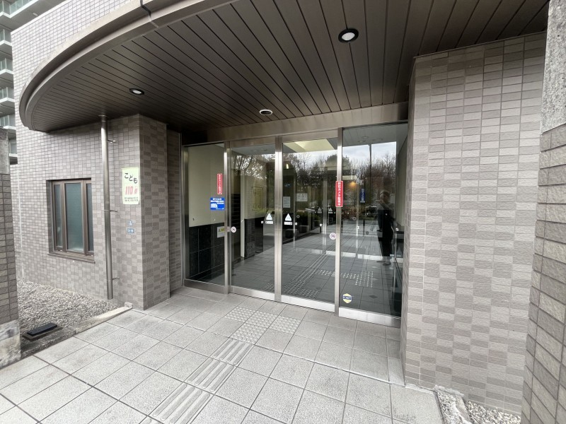 栗東市綣３丁目のマンションの画像です