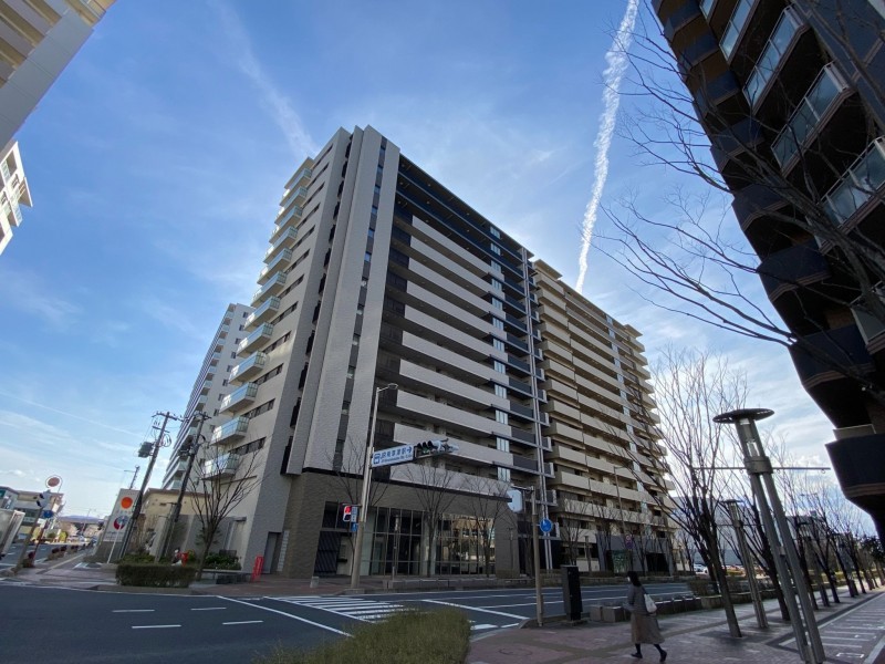 草津市南草津２丁目のマンションの画像です