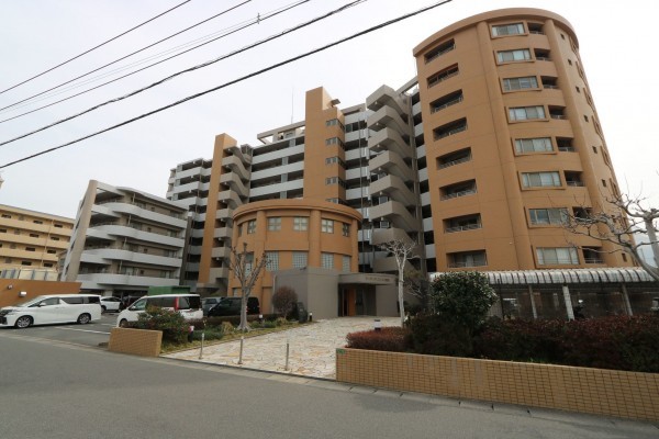 福津市花見が丘、マンションの画像です
