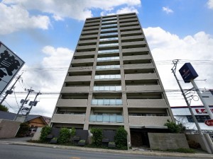 宗像市稲元、マンションの外観画像です