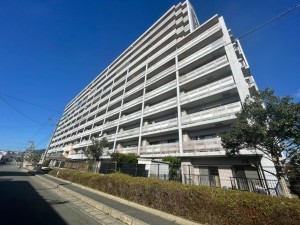 宗像市赤間、マンションの外観画像です