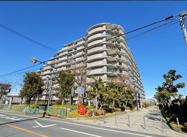 北本市宮内、マンションの外観画像です