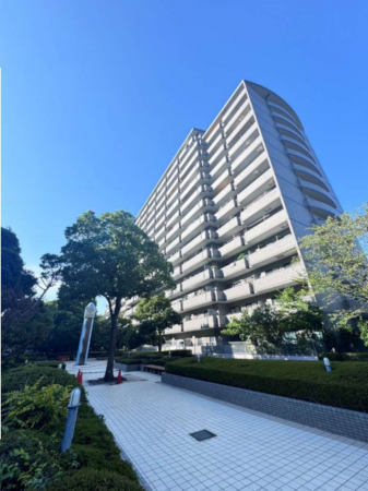 北本市朝日、マンションの外観画像です