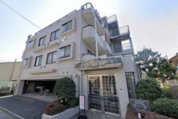 桶川市西、マンションの画像です