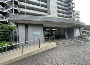 北本市朝日、マンションの画像です