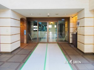 北名古屋市鹿田天王山、マンションのエントランス画像です