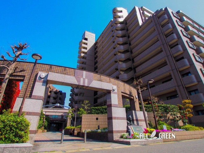 北名古屋市鹿田天王山、マンションの外観画像です