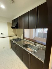 福山市入船町、マンションのキッチン画像です