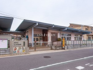 草加市西町、マンションの幼稚園・保育園画像です