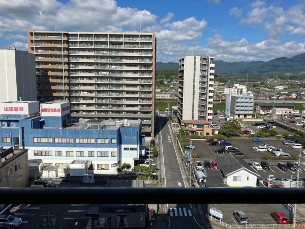 大津市本堅田、マンションの画像です