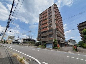 大津市唐橋町、マンションの画像です