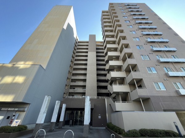 大津市大萱、マンションの画像です