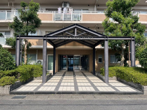 大津市真野、マンションの画像です