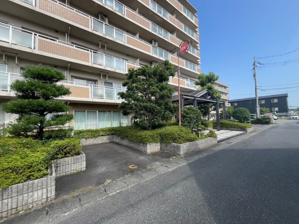 大津市真野、マンションの画像です
