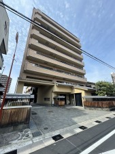 草津市草津、マンションの外観画像です