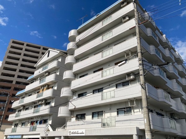 大津市一里山、マンションの画像です