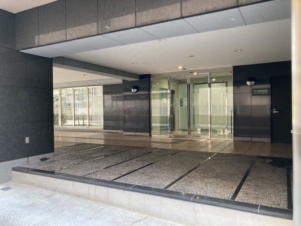 大津市栄町、マンションの画像です