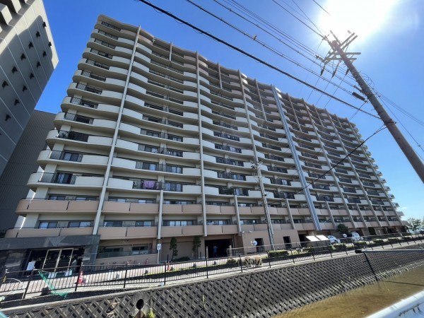 大津市茶が崎、マンションの画像です