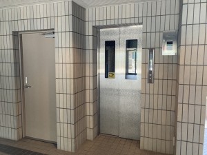 大津市秋葉台、マンションの画像です
