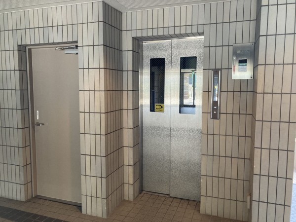大津市秋葉台、マンションの画像です