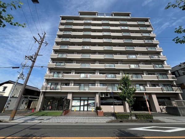 大津市螢谷、マンションの画像です