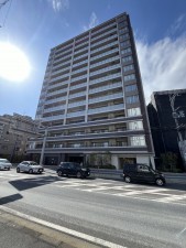 草津市野路、マンションの画像です