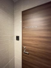 大津市萱野浦、マンションの画像です