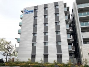 大津市萱野浦、マンションの画像です