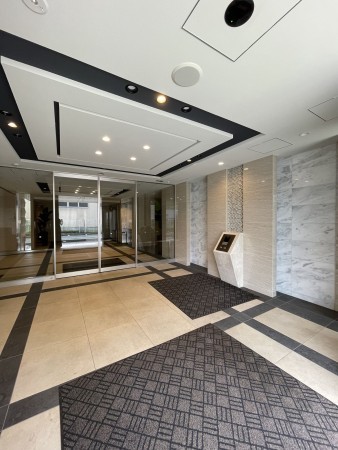 大津市萱野浦、マンションの画像です