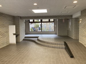 大津市大萱、マンションの画像です